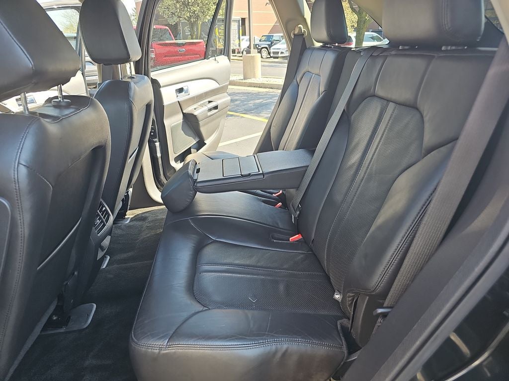 2013 Lincoln MKX Base