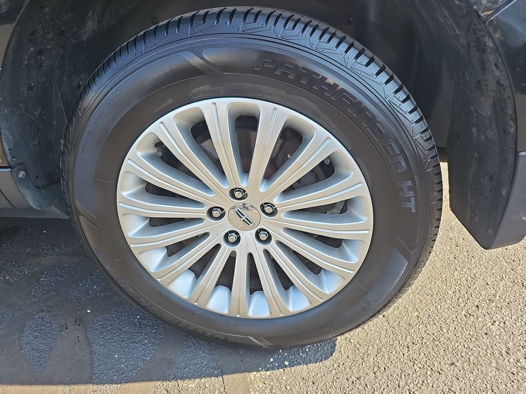 2013 Lincoln MKX Base