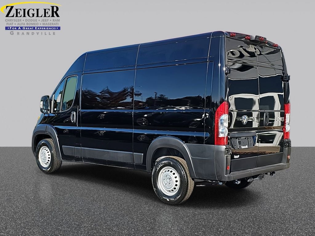 2025 RAM ProMaster 1500 Base