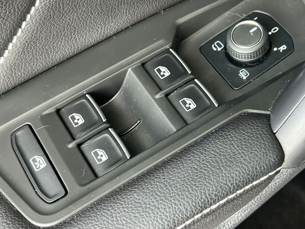 2024 Volkswagen Tiguan 2.0T SEL R-Line