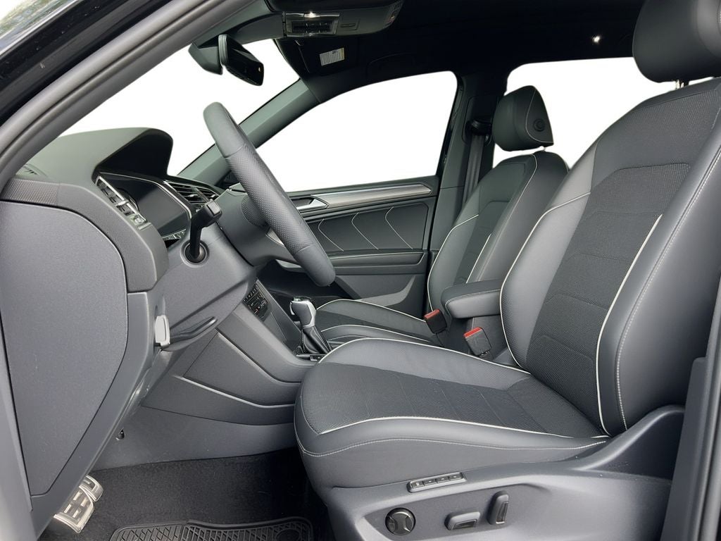 2024 Volkswagen Tiguan 2.0T SEL R-Line