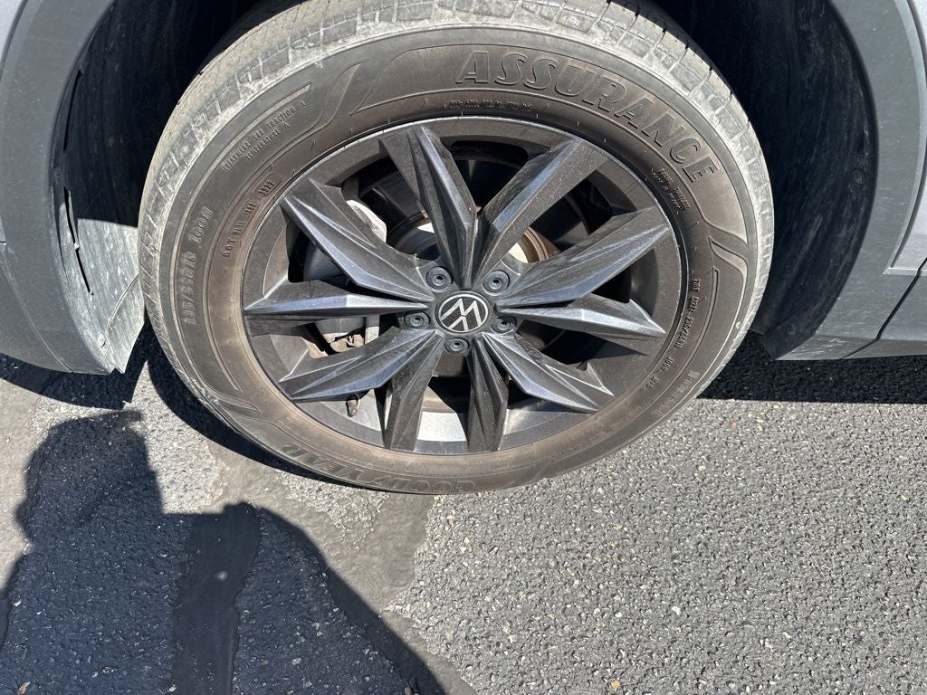 2023 Volkswagen Tiguan 2.0T SE