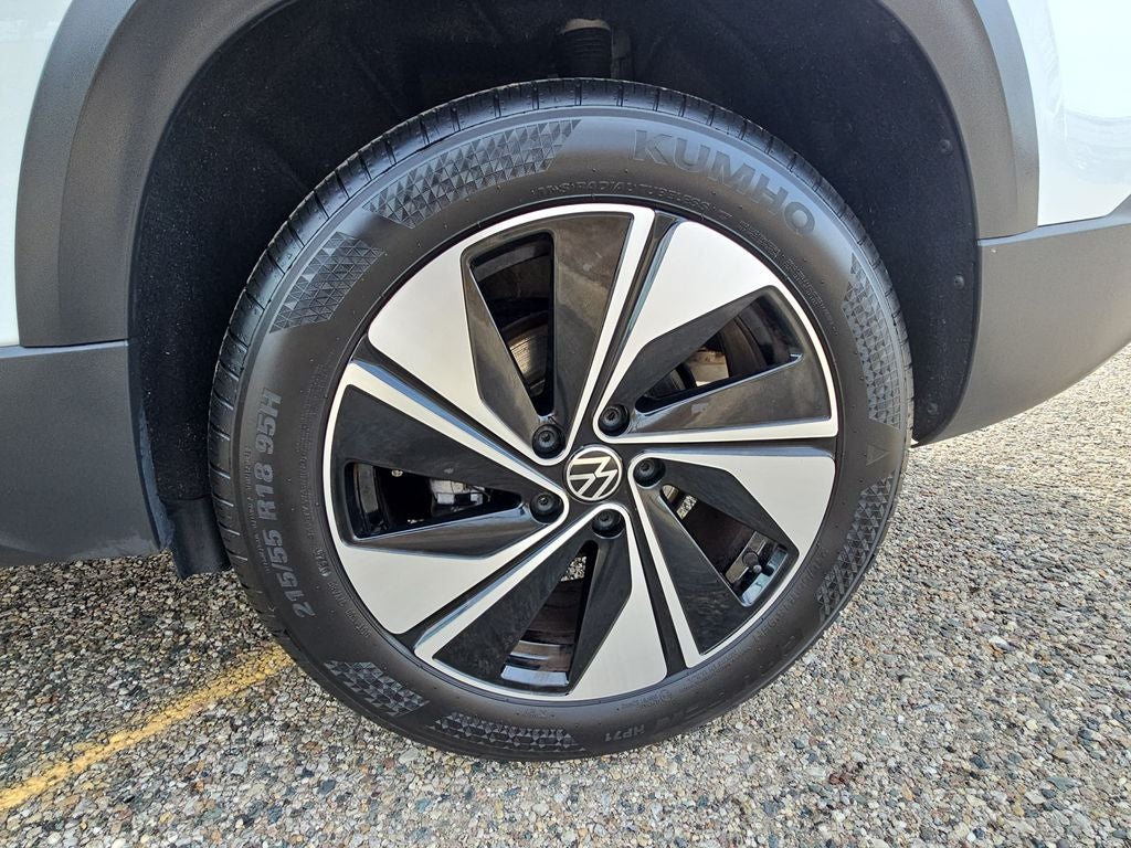 2025 Volkswagen Taos 1.5T SE