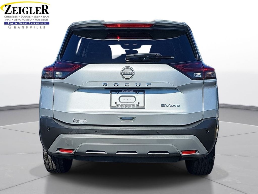 2022 Nissan Rogue SV