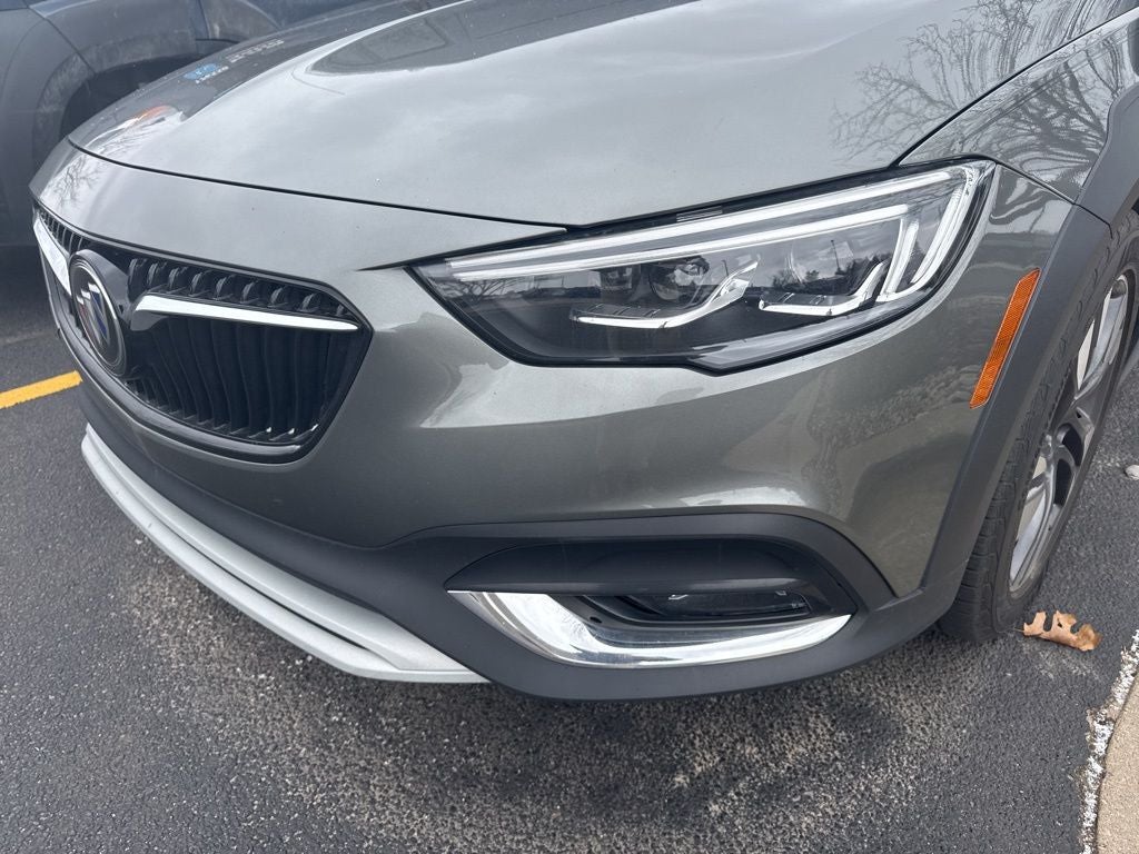 2019 Buick Regal TourX Essence