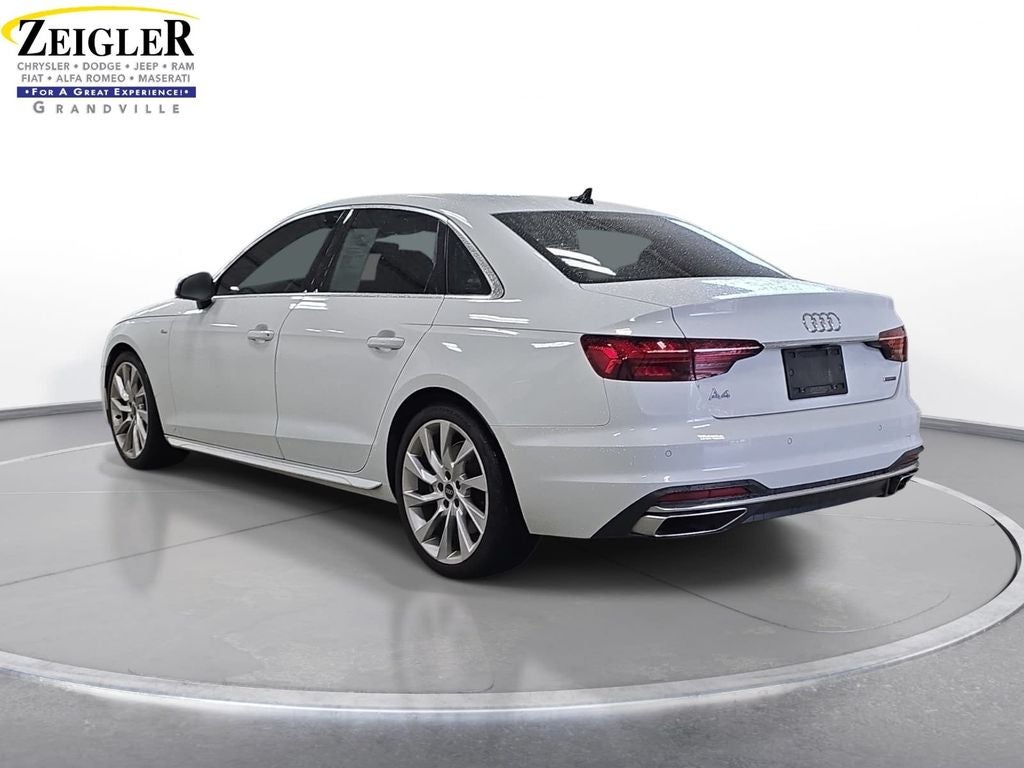 2022 Audi A4 45 S line Premium Plus quattro