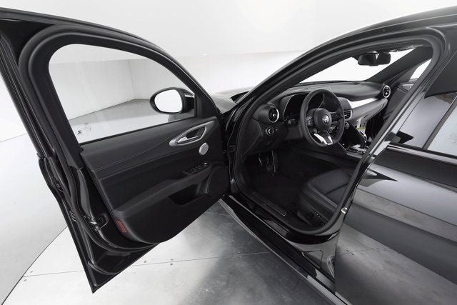 2024 Alfa Romeo Giulia Ti