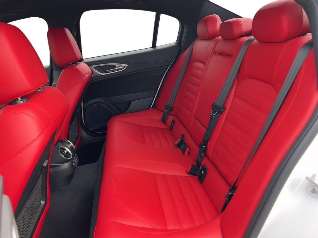2024 Alfa Romeo Giulia Veloce