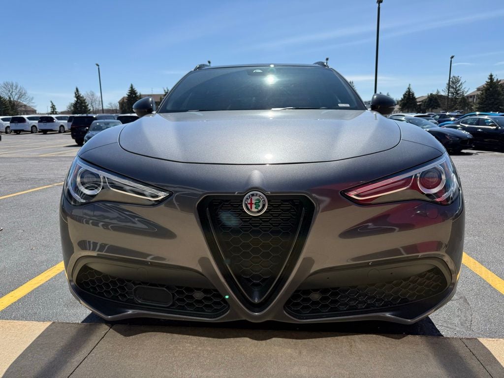 2023 Alfa Romeo Stelvio Veloce AWD