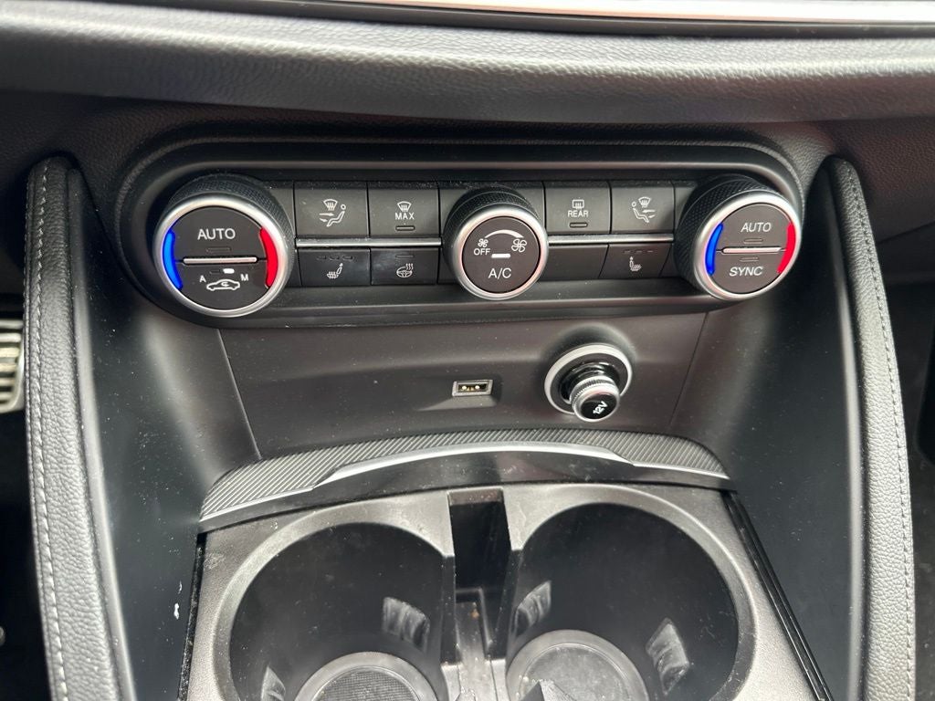 2024 Alfa Romeo Stelvio Veloce