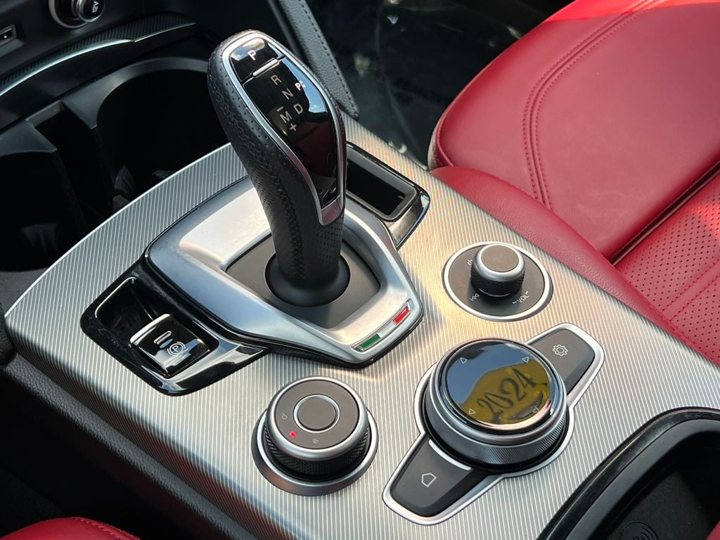 2024 Alfa Romeo Stelvio Veloce