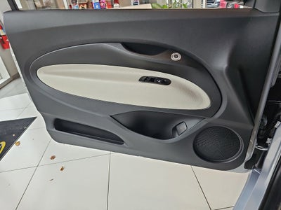 2025 FIAT 500e Battery Electric Icona