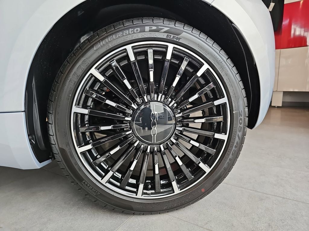 2025 FIAT 500e Battery Electric Icona