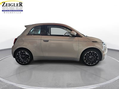 2025 FIAT 500e Battery Electric Icona