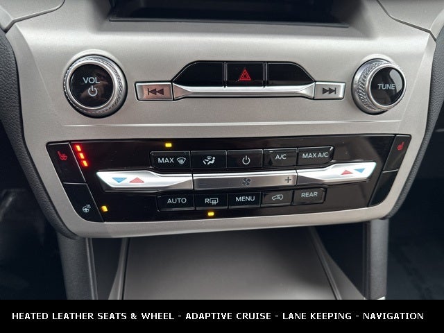 2022 Ford Explorer XLT 4WD