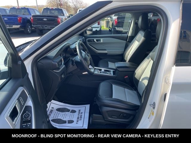 2023 Ford Explorer XLT MOONROOF