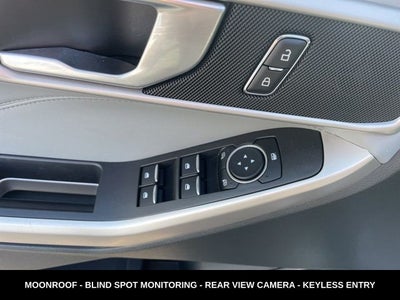 2023 Ford Explorer XLT MOONROOF