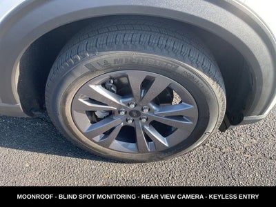 2023 Ford Explorer XLT MOONROOF