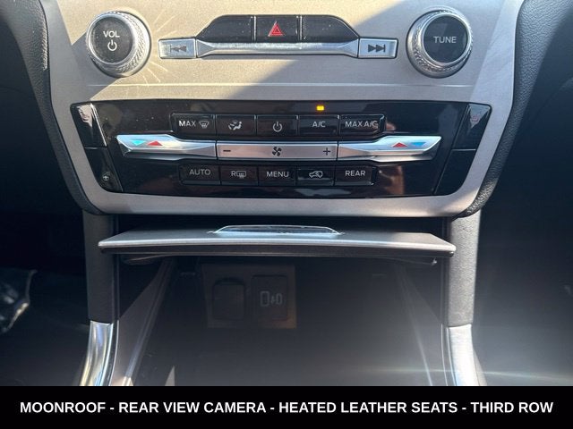 2023 Ford Explorer XLT LOADED LEASE RETURN