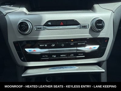 2024 Ford Explorer XLT PANORAMIC ROOF
