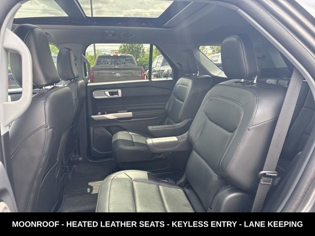 2024 Ford Explorer XLT PANORAMIC ROOF