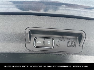 2023 Ford Explorer XLT 4WD