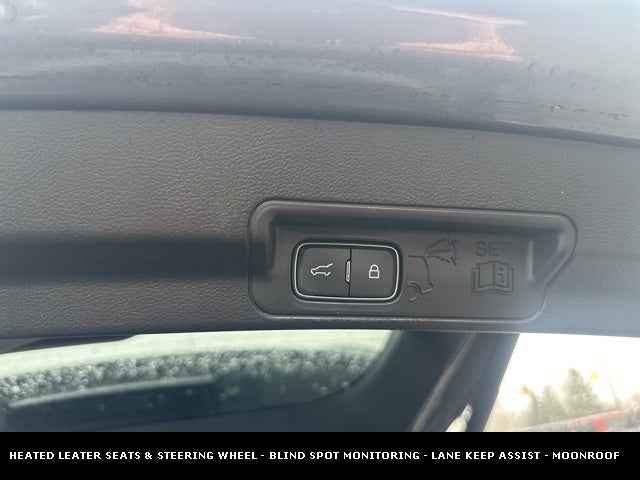 2022 Ford Explorer XLT 4WD