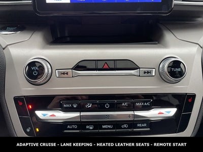 2023 Ford Explorer XLT TWIN PANEL MOONROOF