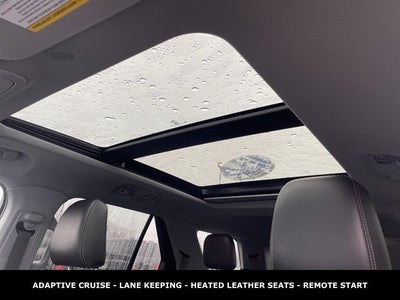 2023 Ford Explorer XLT TWIN PANEL MOONROOF