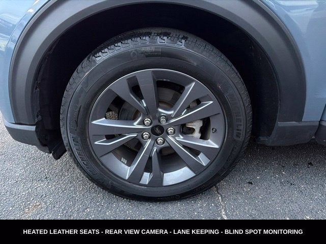 2025 Ford Explorer Active COMFORT PACKAGE