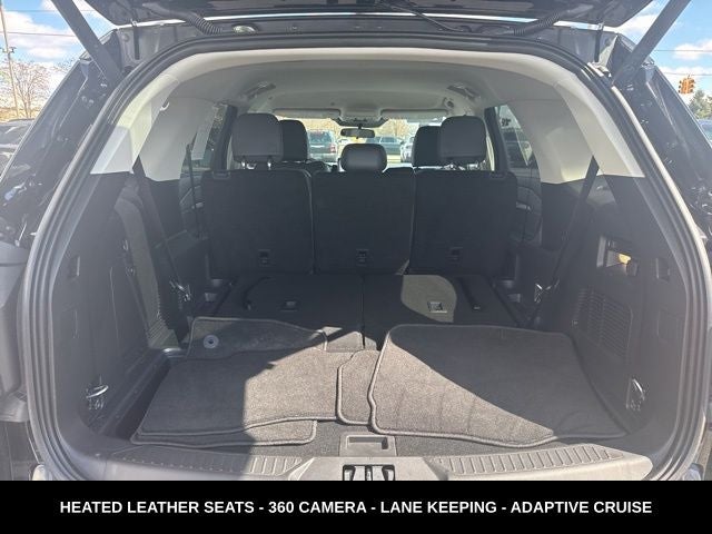 2025 Ford Explorer Active STILL LIKE NEW