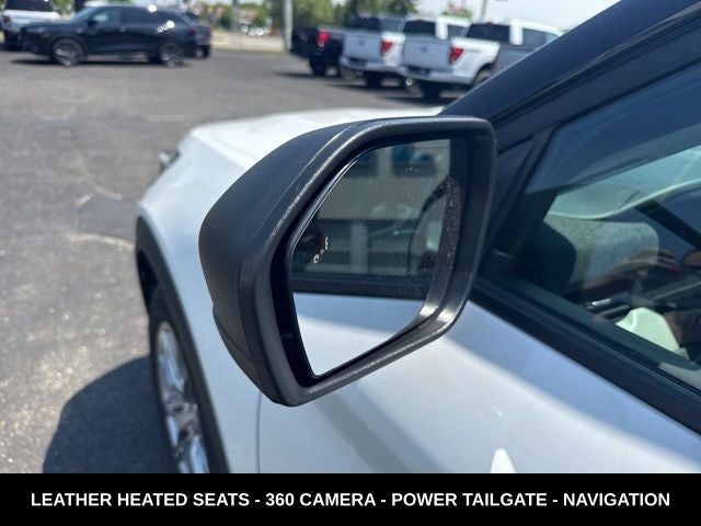 2025 Ford Explorer Active 4WD