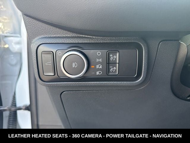 2025 Ford Explorer Active 4WD