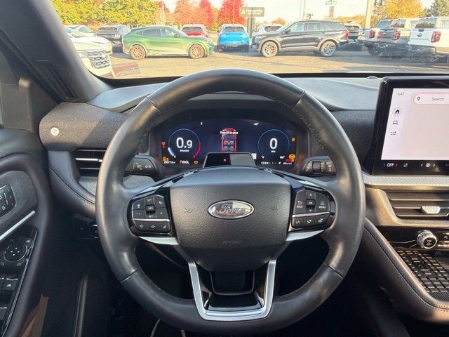 2025 Ford Explorer Platinum ULTIMATE PACKAGE