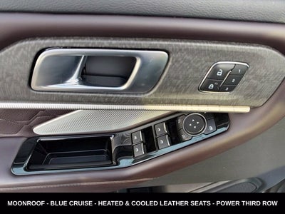 2025 Ford Explorer Platinum ULTIMATE PACKAGE