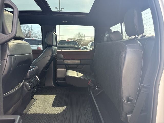 2023 Ford F-150 Lariat TWIN PANEL MOONROOF