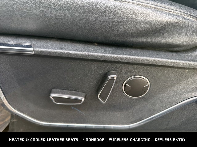 2023 Ford F-150 Lariat TWIN PANEL MOONROOF