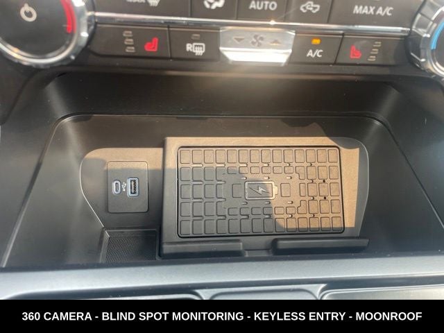 2024 Ford F-150 XLT TWIN PANEL MOONROOF