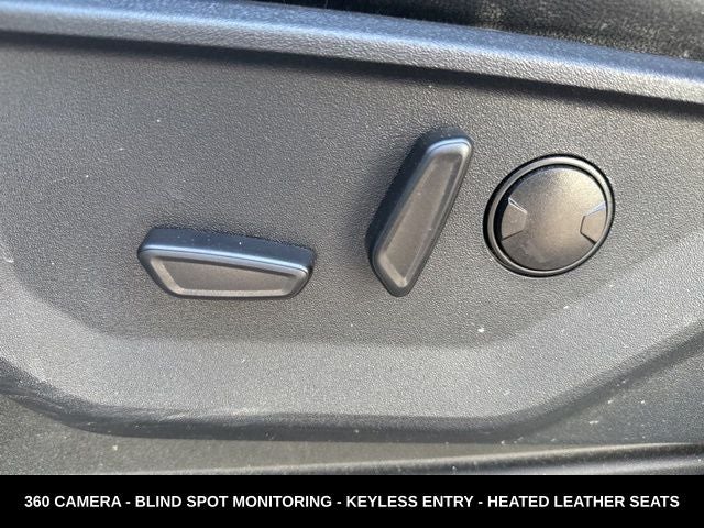 2024 Ford F-150 XLT HEATED LEATHER SEATS