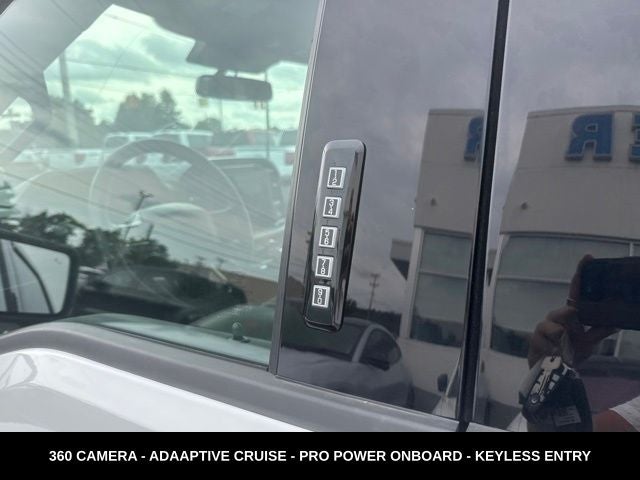 2024 Ford F-150 XLT BLACKOUT PACKAGE