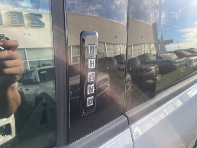 2024 Ford F-150 XLT BLACK OUT PACKAGE