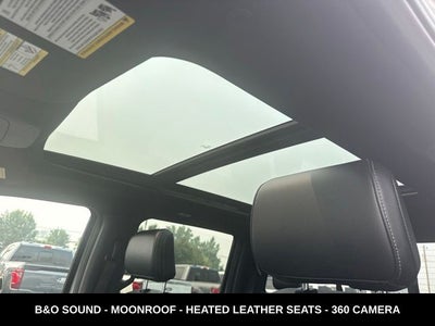 2024 Ford F-150 XLT TWIN PANEL MOONROOF
