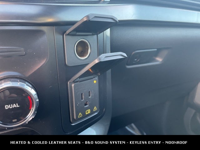 2023 Ford F-150 Lariat TWIN PANEL MOONROOF