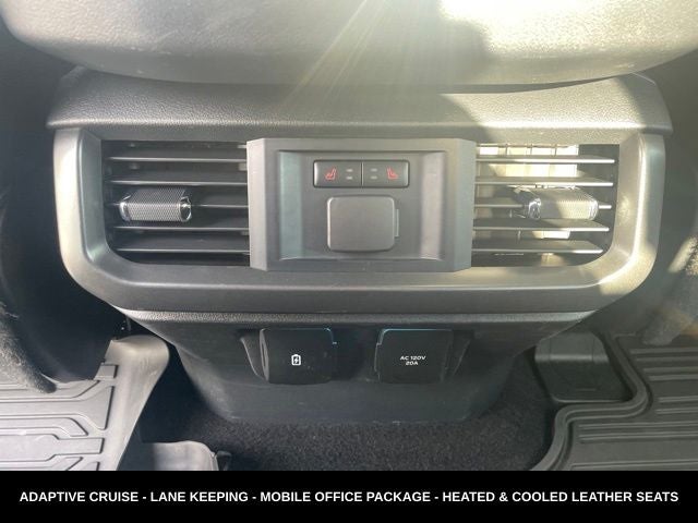 2024 Ford F-150 Lariat TWIN PANEL MOONROOF