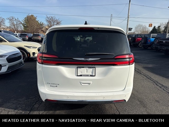 2023 Chrysler Pacifica Touring L STOW N GO SEATING
