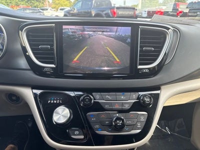 2024 Chrysler Pacifica Touring L STOW N GO SEATING