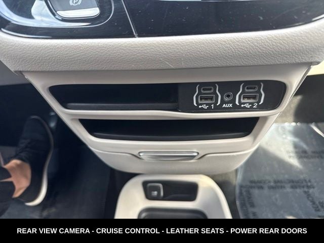 2024 Chrysler Pacifica Touring L STOW N GO SEATING