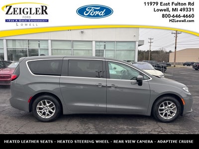 2023 Chrysler Pacifica Touring L STOW N GO SEATING