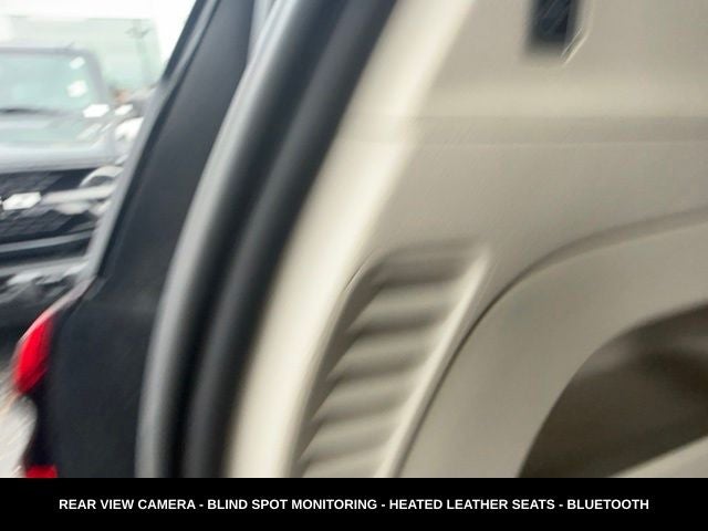 2024 Chrysler Pacifica Touring L STOW N GO SEATING