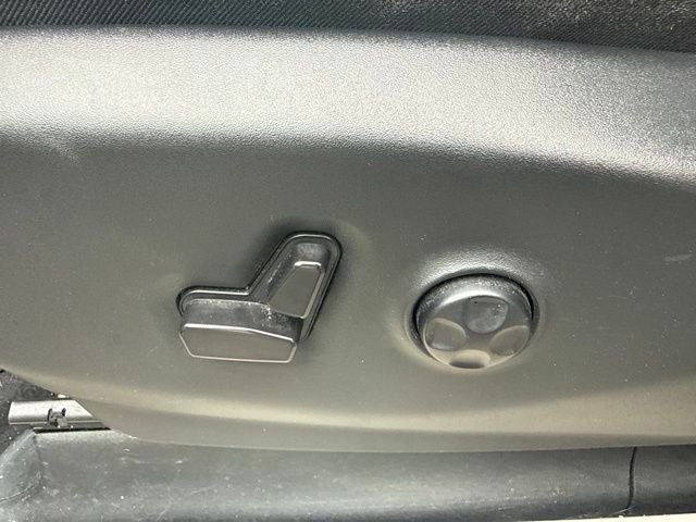 2024 Chrysler Pacifica Touring L STOW N GO SEATING
